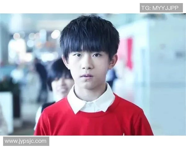 从青涩少年到足球明星的华丽转身与转场手势解析