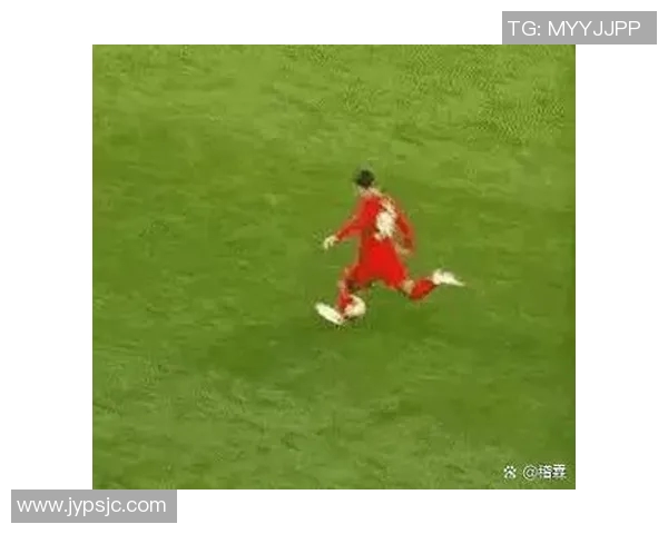 变脸足球明星背后的故事与传奇成就揭秘 变脸足球明星背后的故事与传奇成就揭秘