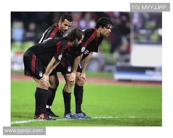 德国足球传奇巴拉克精彩瞬间回顾与经典图片分享