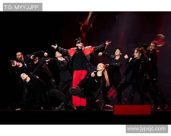 足球明星与蔡徐坤的跨界合作揭示了体育与音乐的完美融合之道