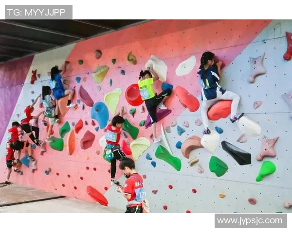 世界攀岩锦标赛特别报道：武汉攀岩队的成长故事